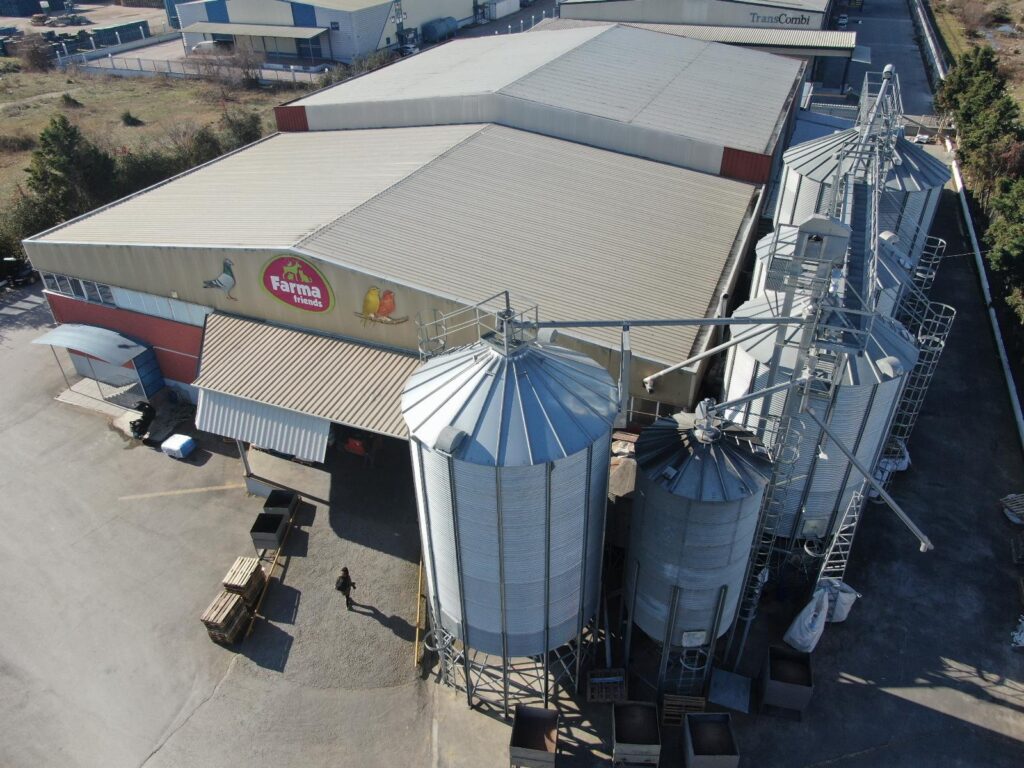 Φαρμα & Friends