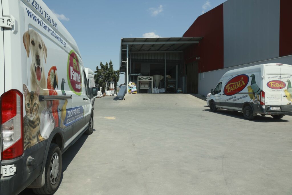 Φαρμα & Friends